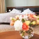 Tarnovia Hotel 4*