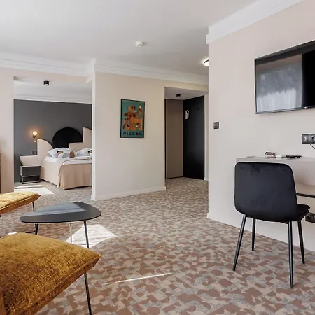 מלון Tarnovia טארנאו