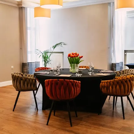 Tarnovia Hotel 4*